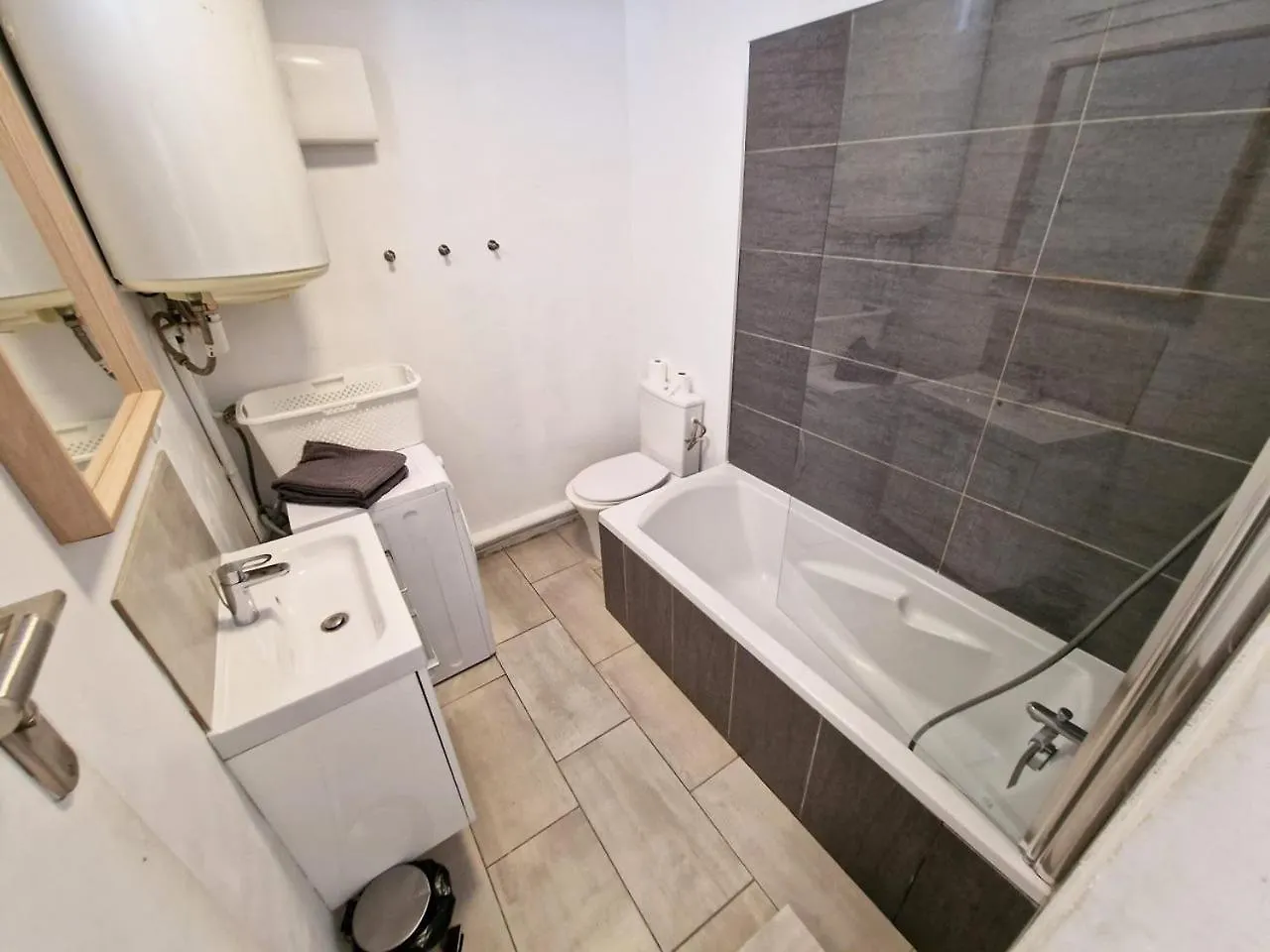 Gregbnb - Climatise - T2 Terrasse 38M2 - Wifi Toulon France