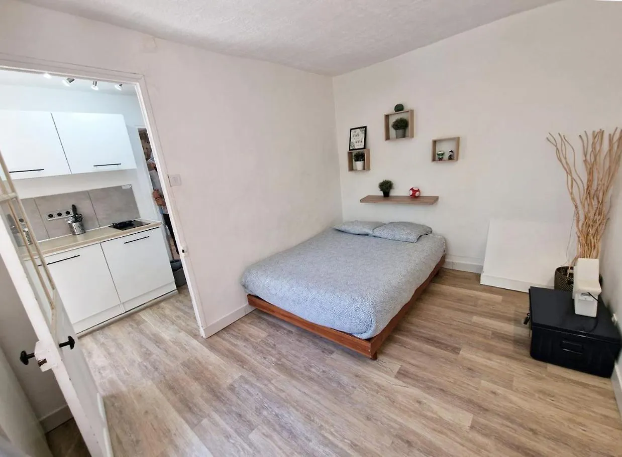 Gregbnb - Climatise - T2 Terrasse 38M2 - Wifi Toulon Apartment